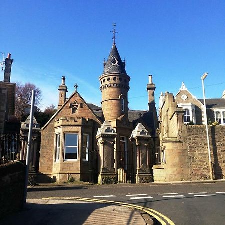 Carbet Lodge Dundee Exterior photo