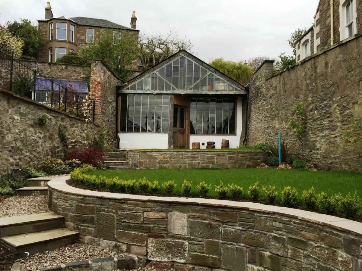 Carbet Lodge Dundee Exterior photo