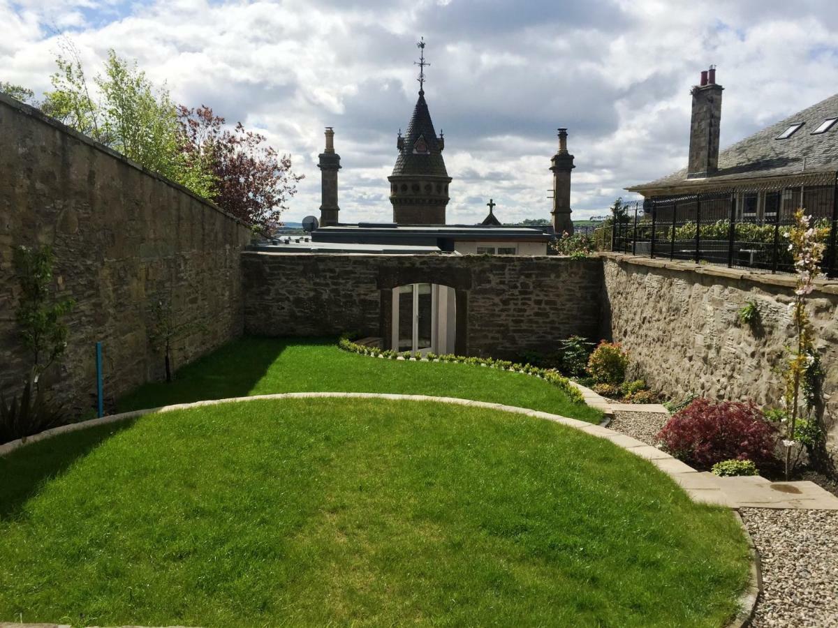 Carbet Lodge Dundee Exterior photo