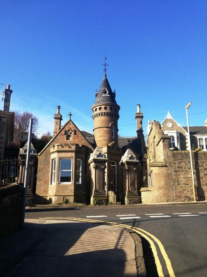 Carbet Lodge Dundee Exterior photo